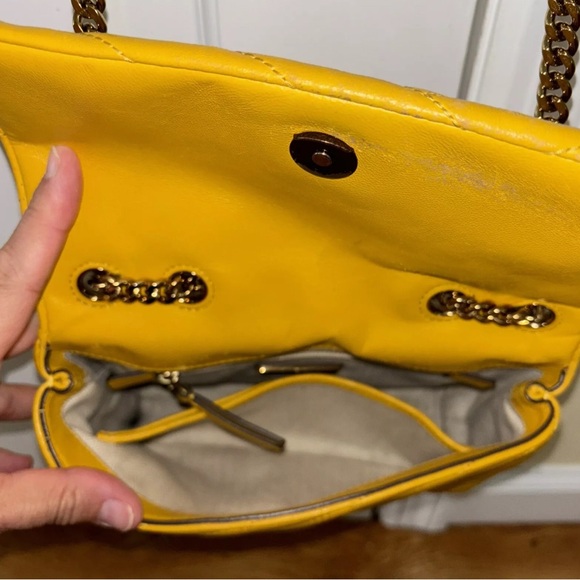 Tory Burch Kira small Crossbody - Picture 6 of 6